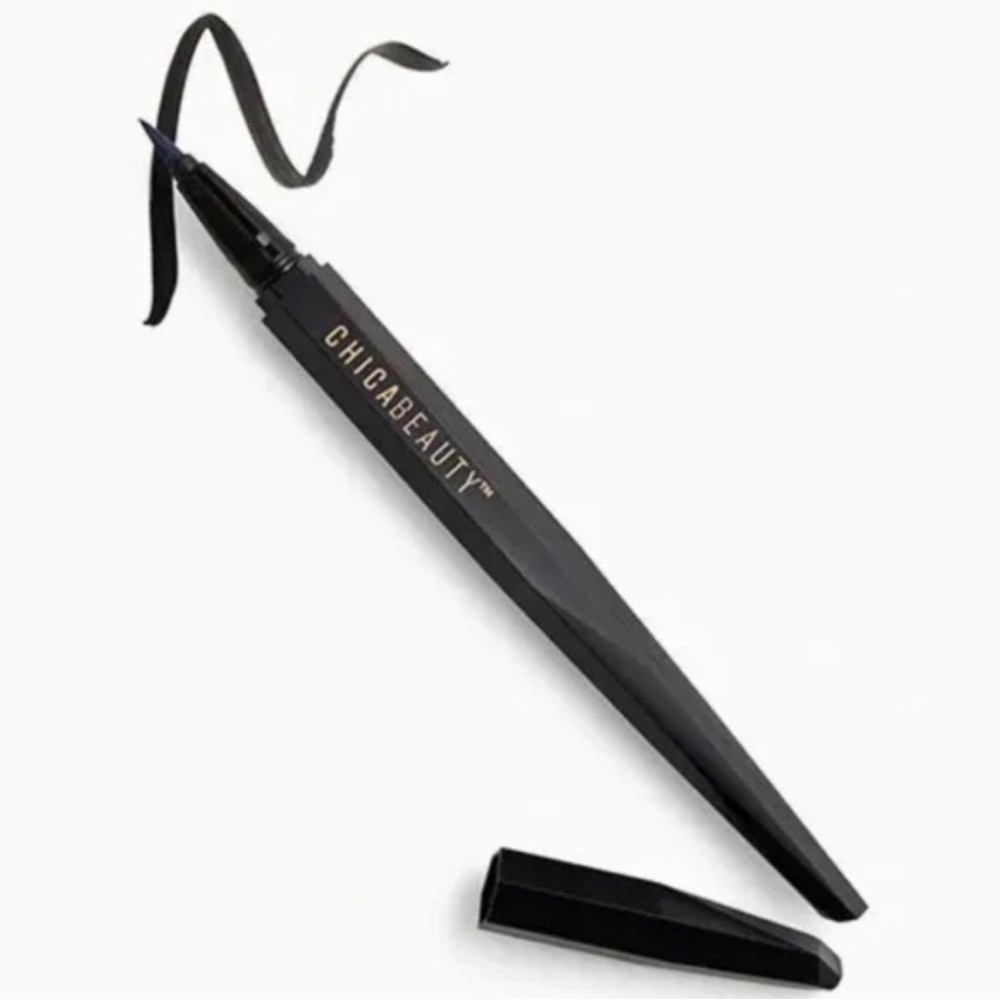 Chica Beauty Black Liquid Eyeliner smudge proof NIB